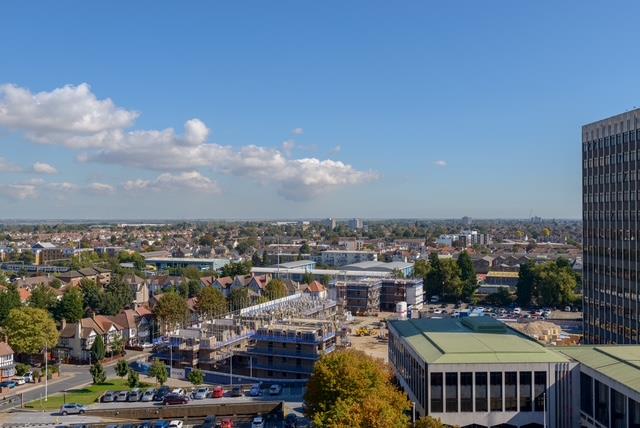 2017-09-22 Mr Matt Tucker - Flat 250 Beaumont Cour